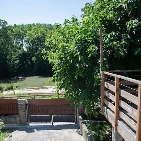 L'onde Des Berges De L'aude Carcassonne